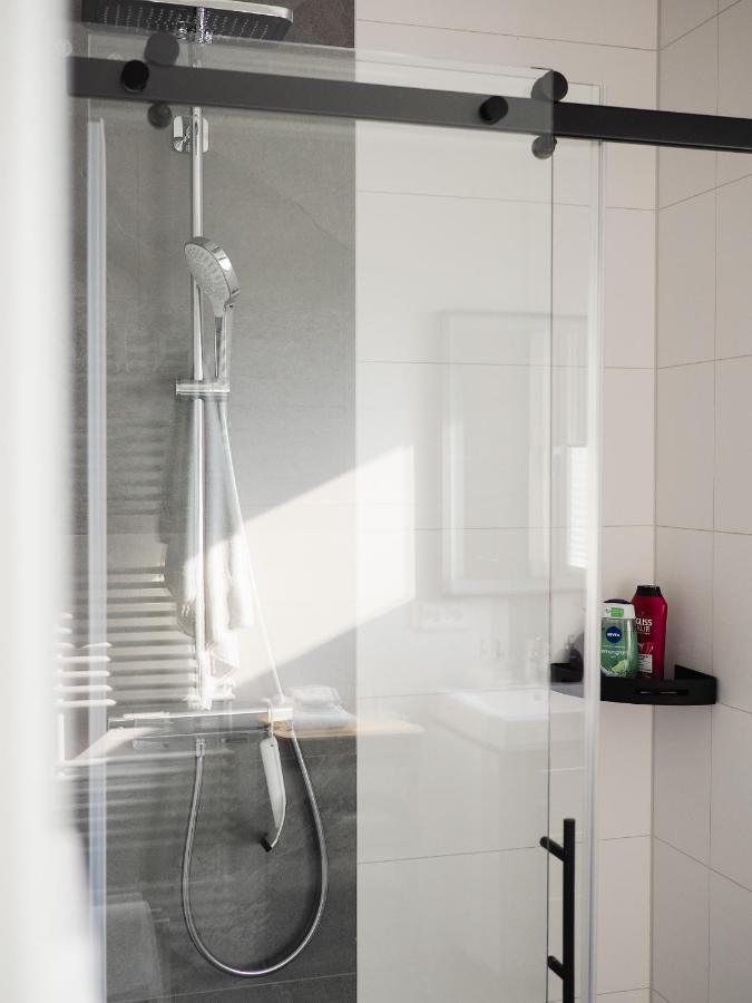 Moderne Ferienwohnung Mit Seeblick & Terrasse 96Qm Grossraeschen Ngoại thất bức ảnh