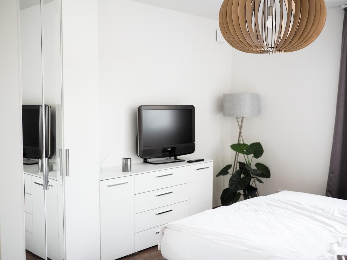 Moderne Ferienwohnung Mit Seeblick & Terrasse 96Qm Grossraeschen Ngoại thất bức ảnh
